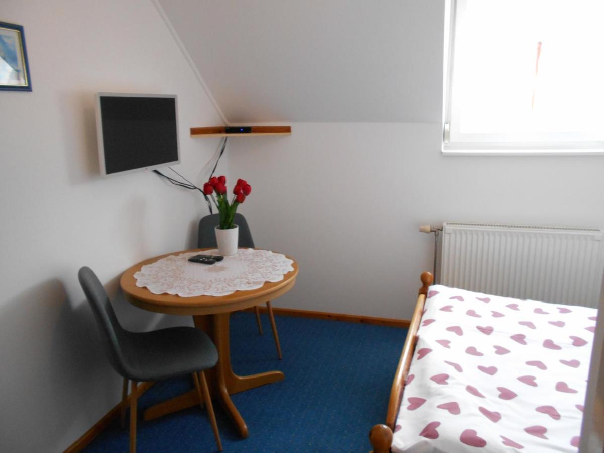Arpad Panzio Bed & Breakfast Gyor Ngoại thất bức ảnh